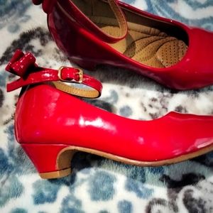 Tahari red mini high heel shoes Size 10